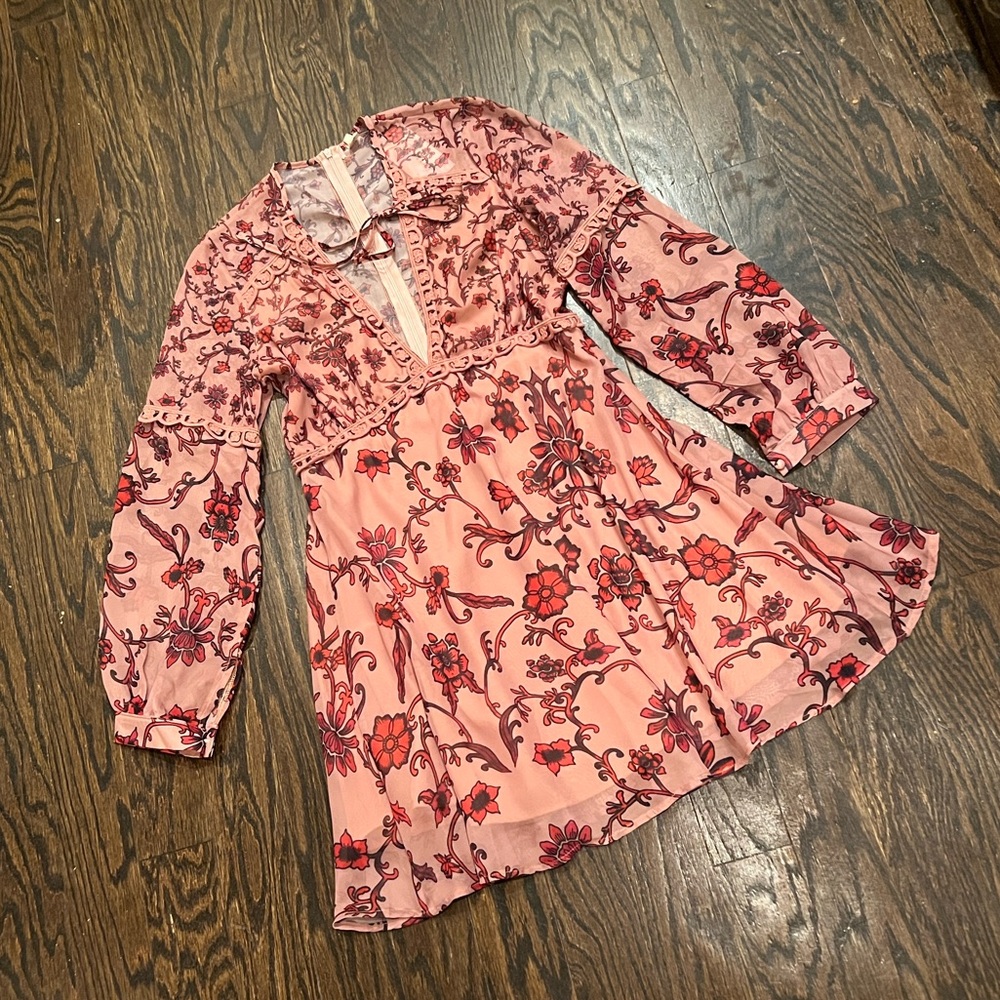 NWT- BABYDOLL MINI-DRESS sz-Lg PINK&RED EMPIRE WAIST, EMBROIDERY EDGES